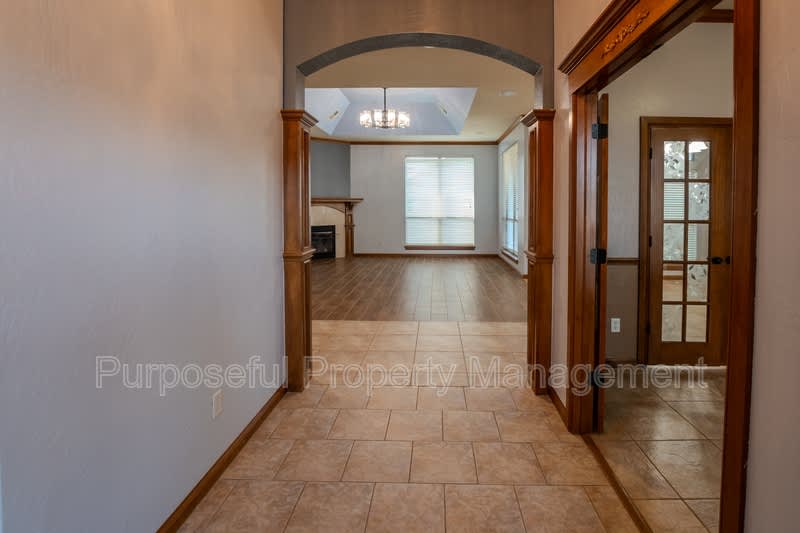 8833 Northwest 114th Circle – photo 4