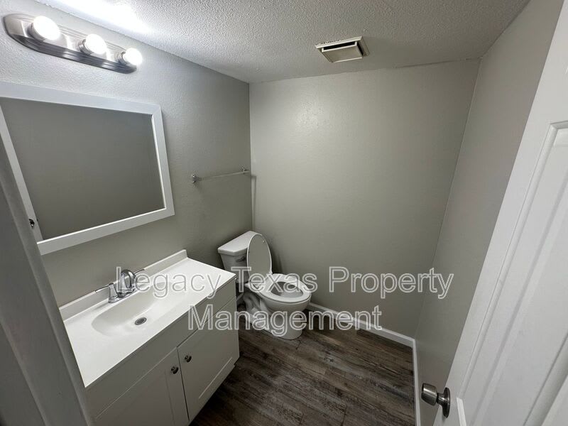 1608 Sun Valley Dr – photo 3