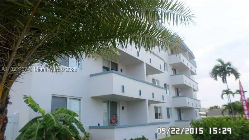 11750 NE 16th Ave – photo 4