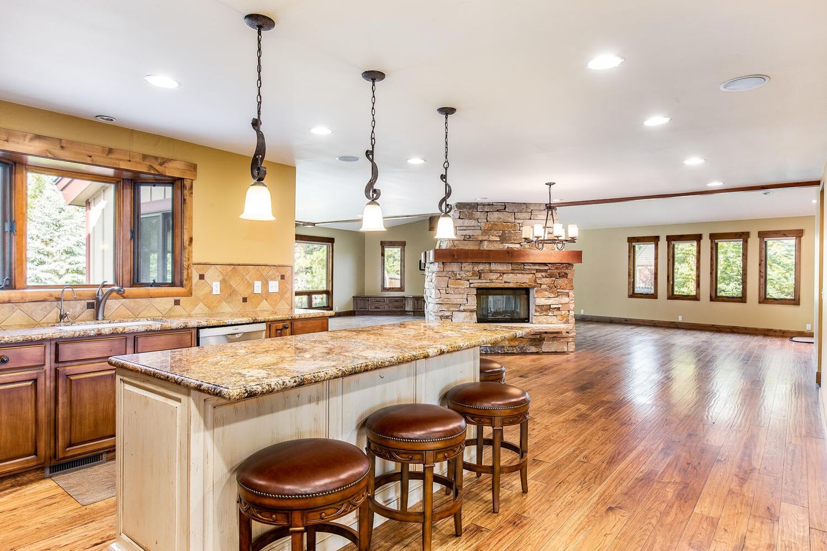 Long Term Lease In The Heart Of Park City Available Mid October 2026 – photo 5