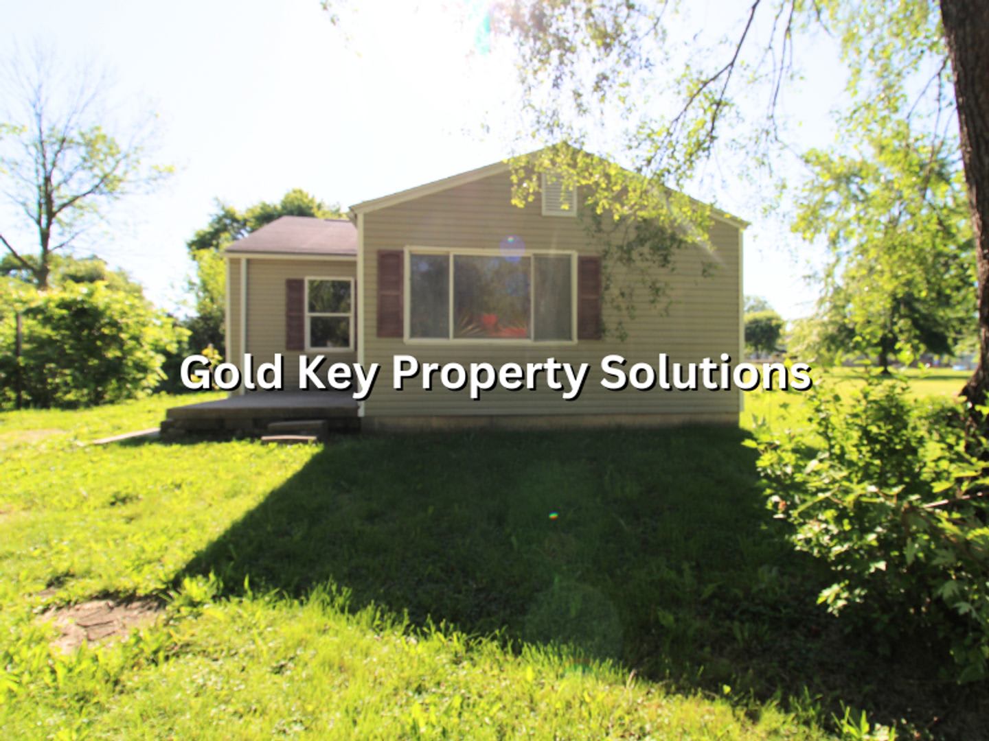 MUNCIE Nicely Updated 3 BR 1 BA House with New Kitchen Appliances (SECTION 8 APPROVED) – photo 3