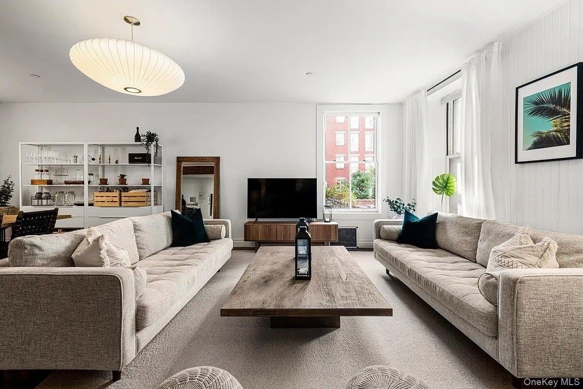 115 SOUTH Street – photo 1