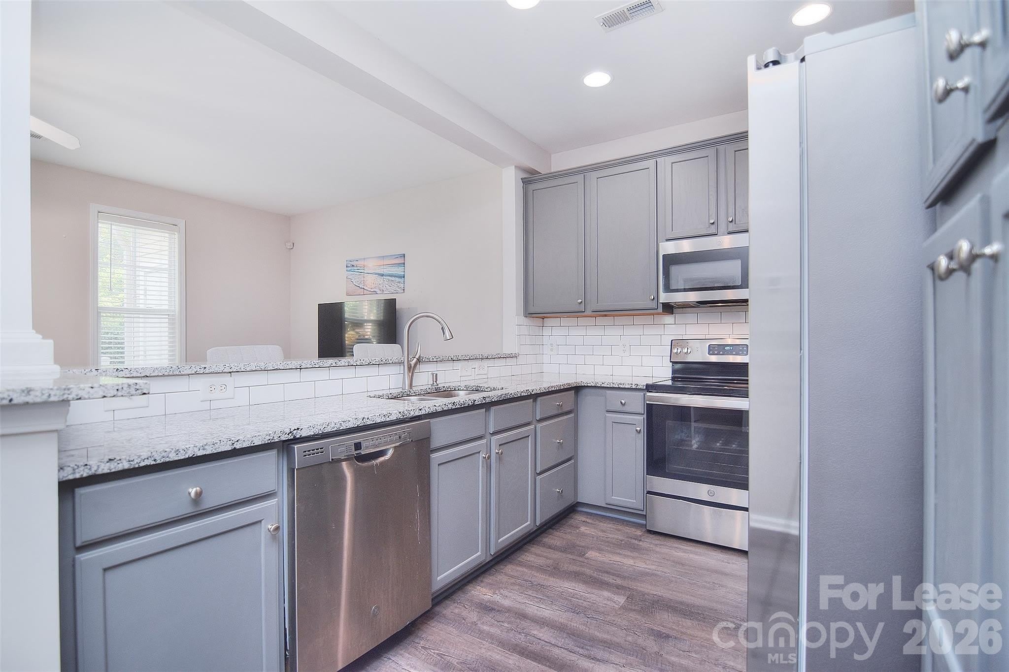 11315 Dundarrach Lane – photo 3