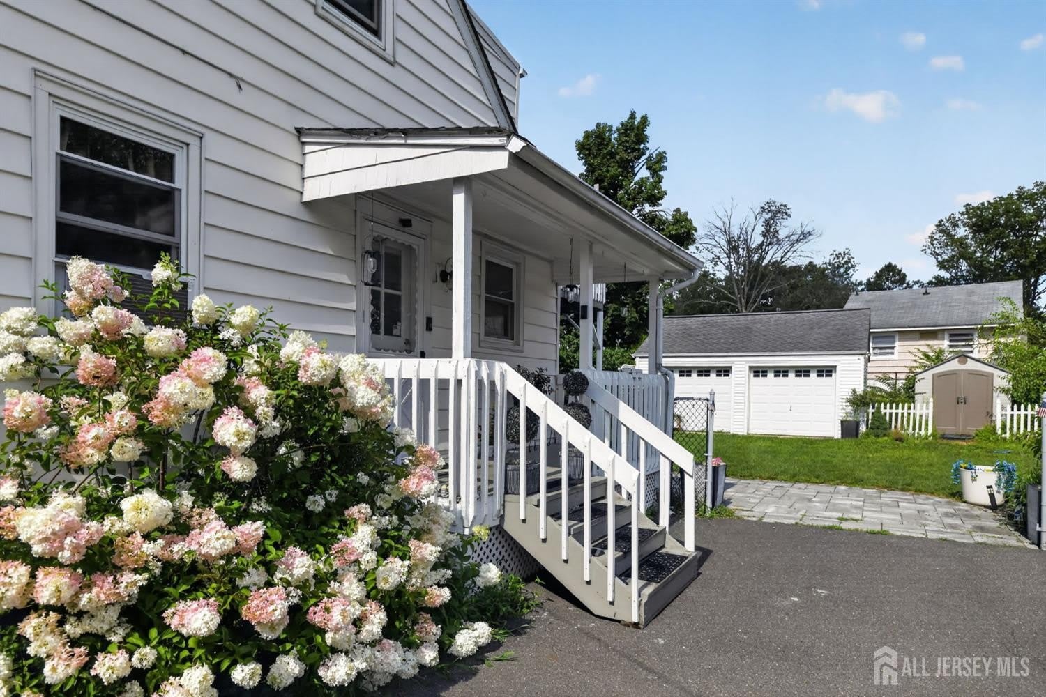 41 Westervelt Avenue – photo 2