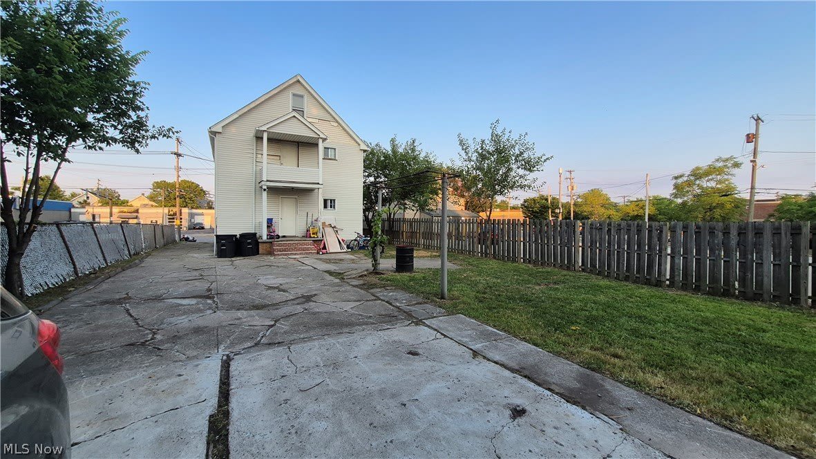 3278 W 117th Street – photo 2