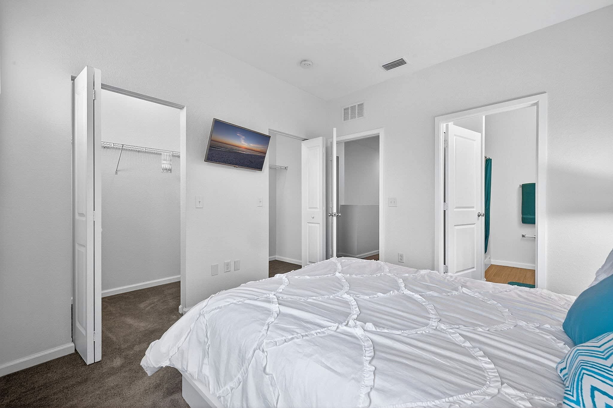 Mirage Bay Rental Townhomes – photo 4