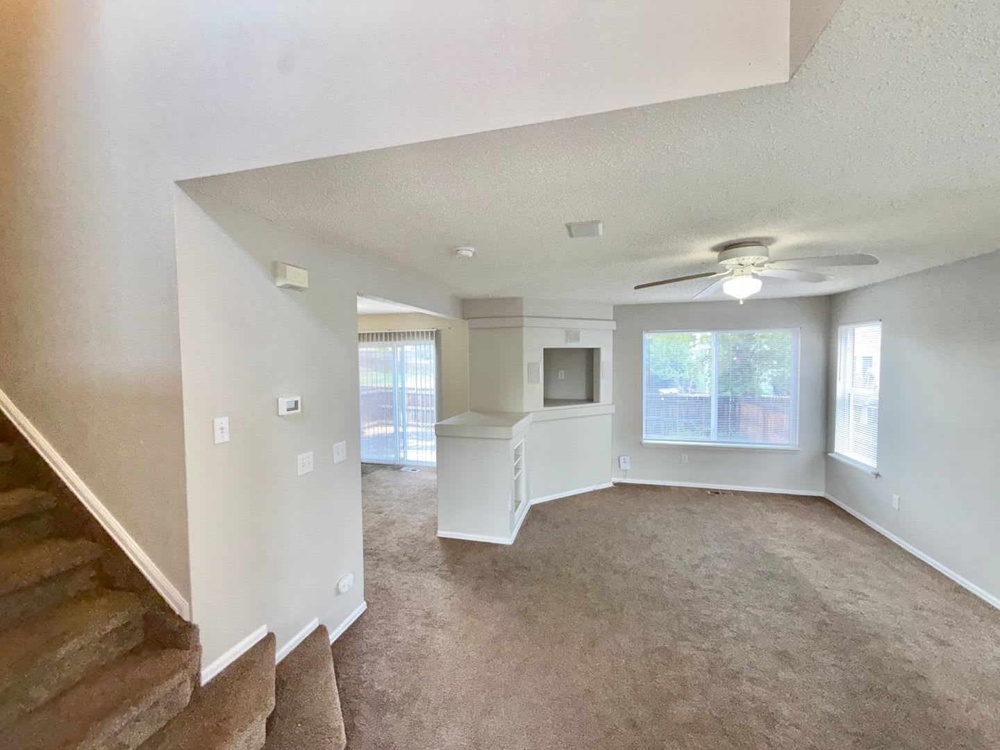 Spacious 4 Bedroom Home – photo 3