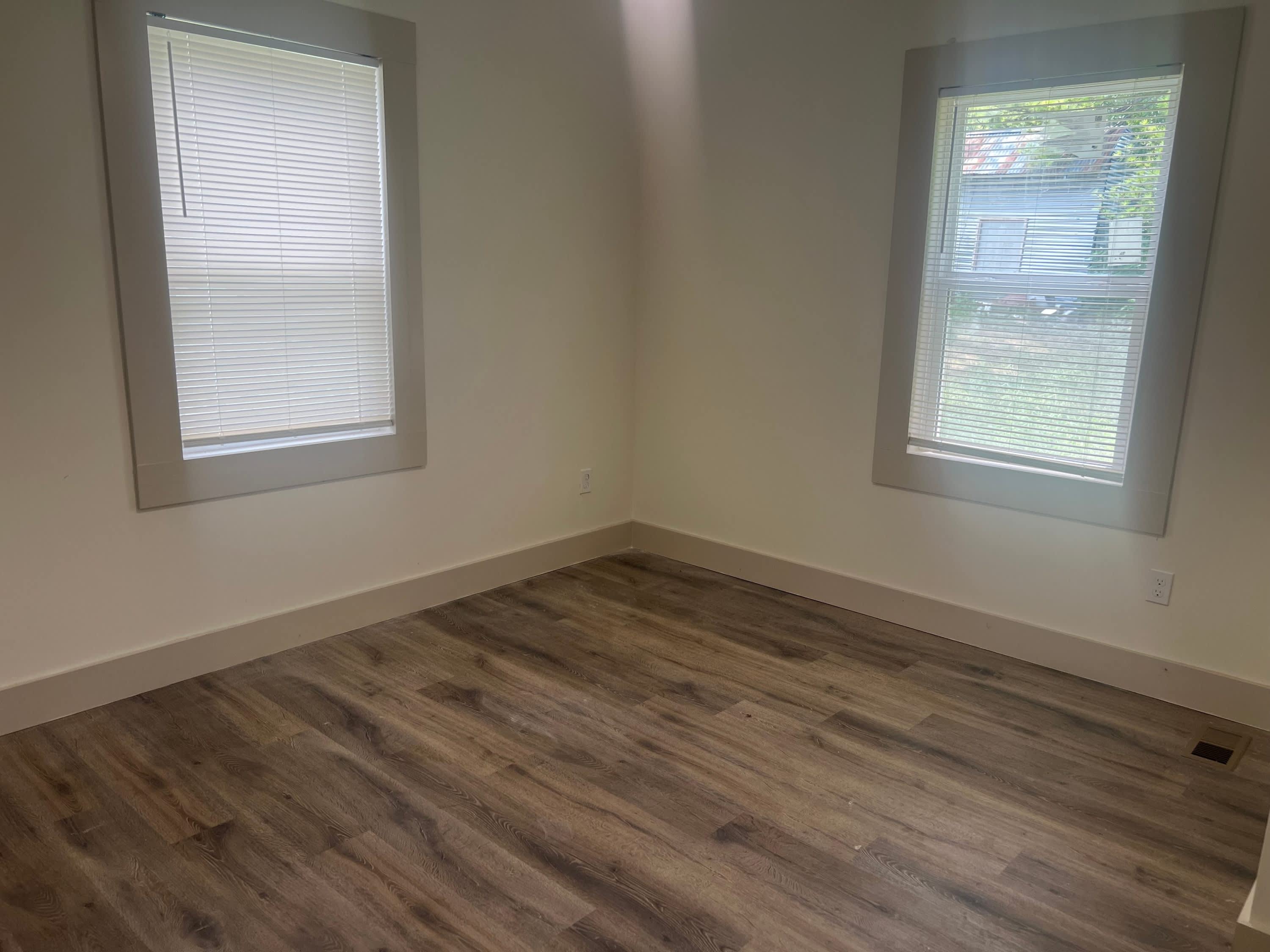 3733 Maple Avenue Southwest – photo 5