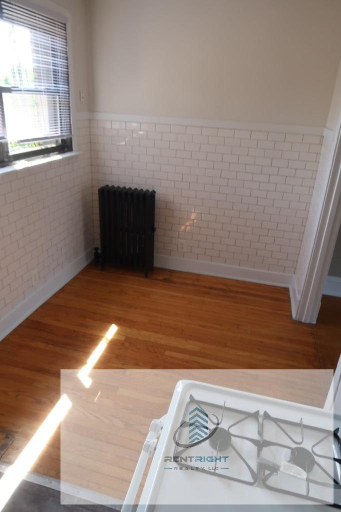 1749 West Devon Avenue – photo 5