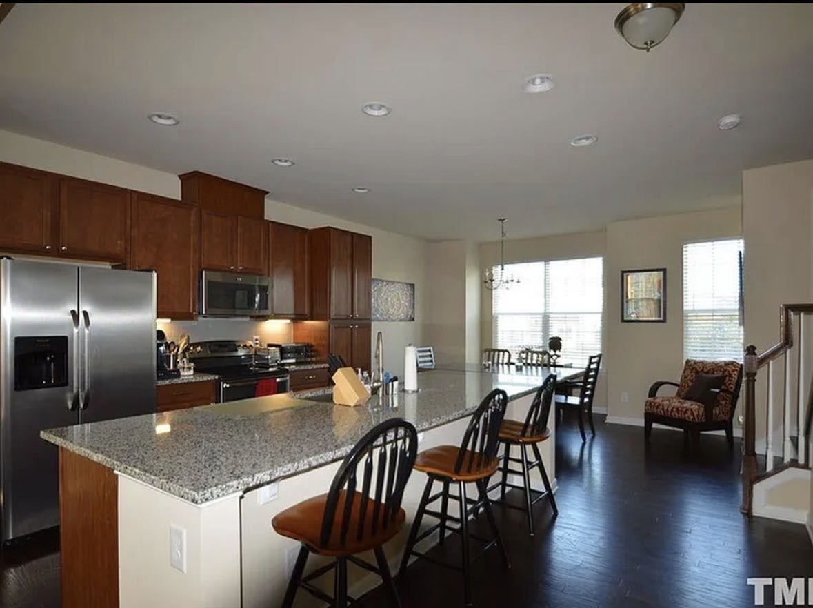 4006 Kentworth Drive – photo 1