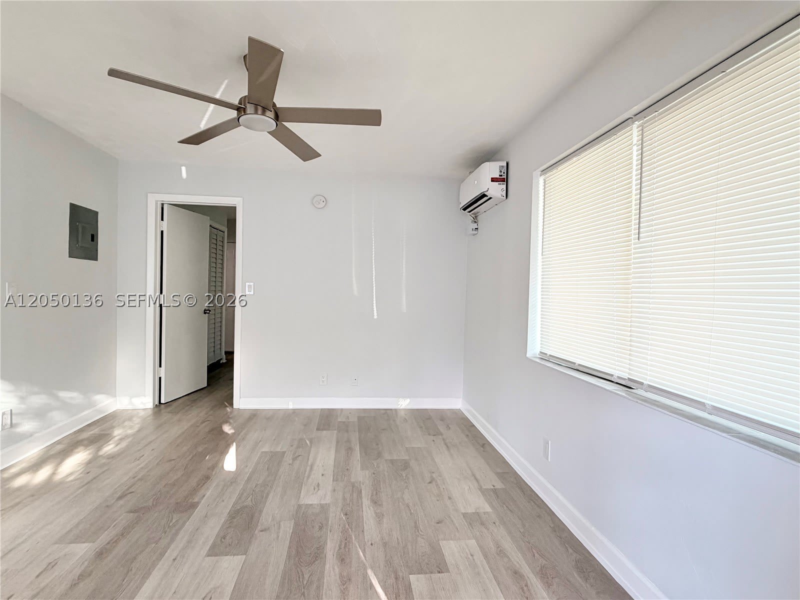 1632 Ne 4Th Pl – photo 2