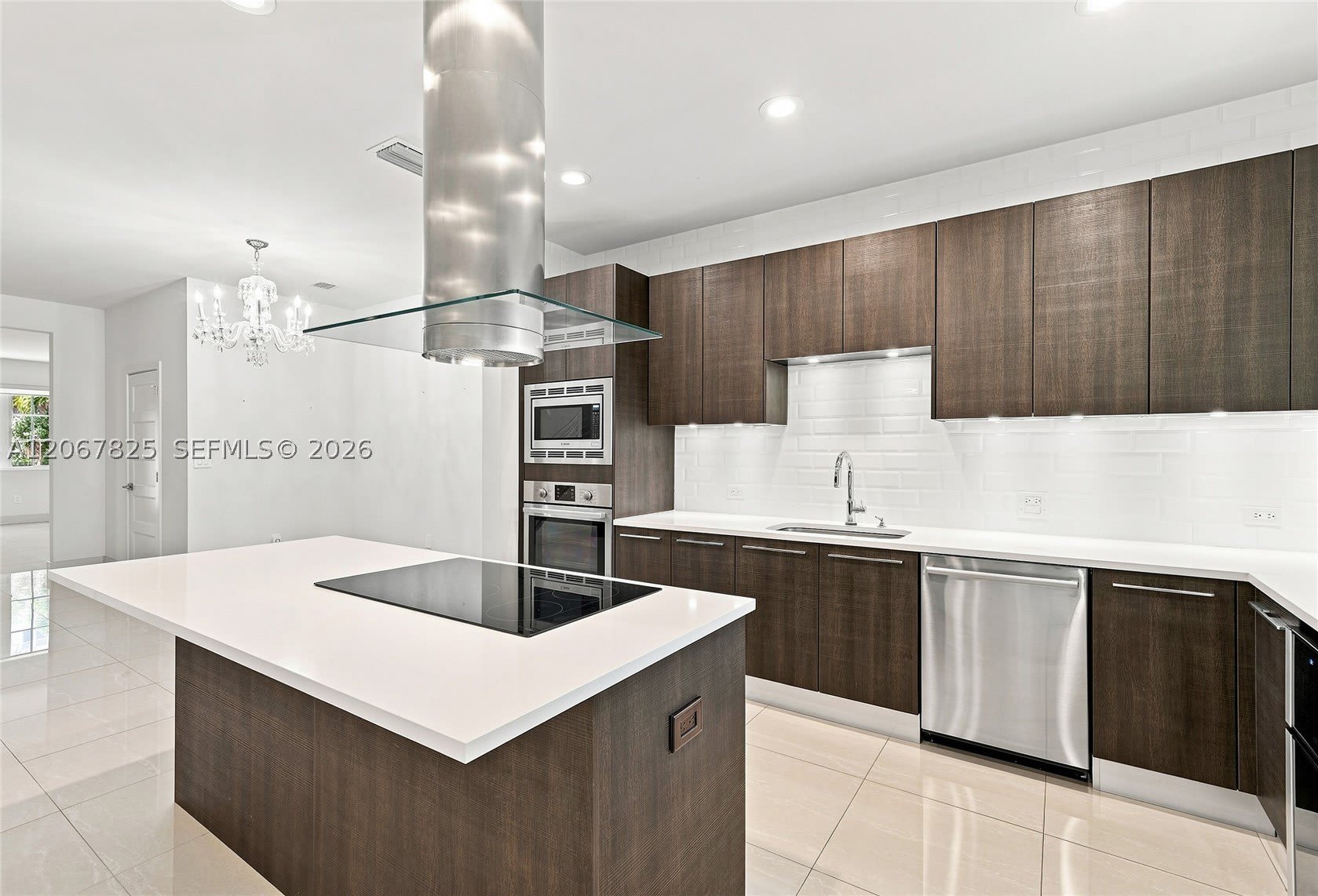 3237 NE 5th St – photo 5