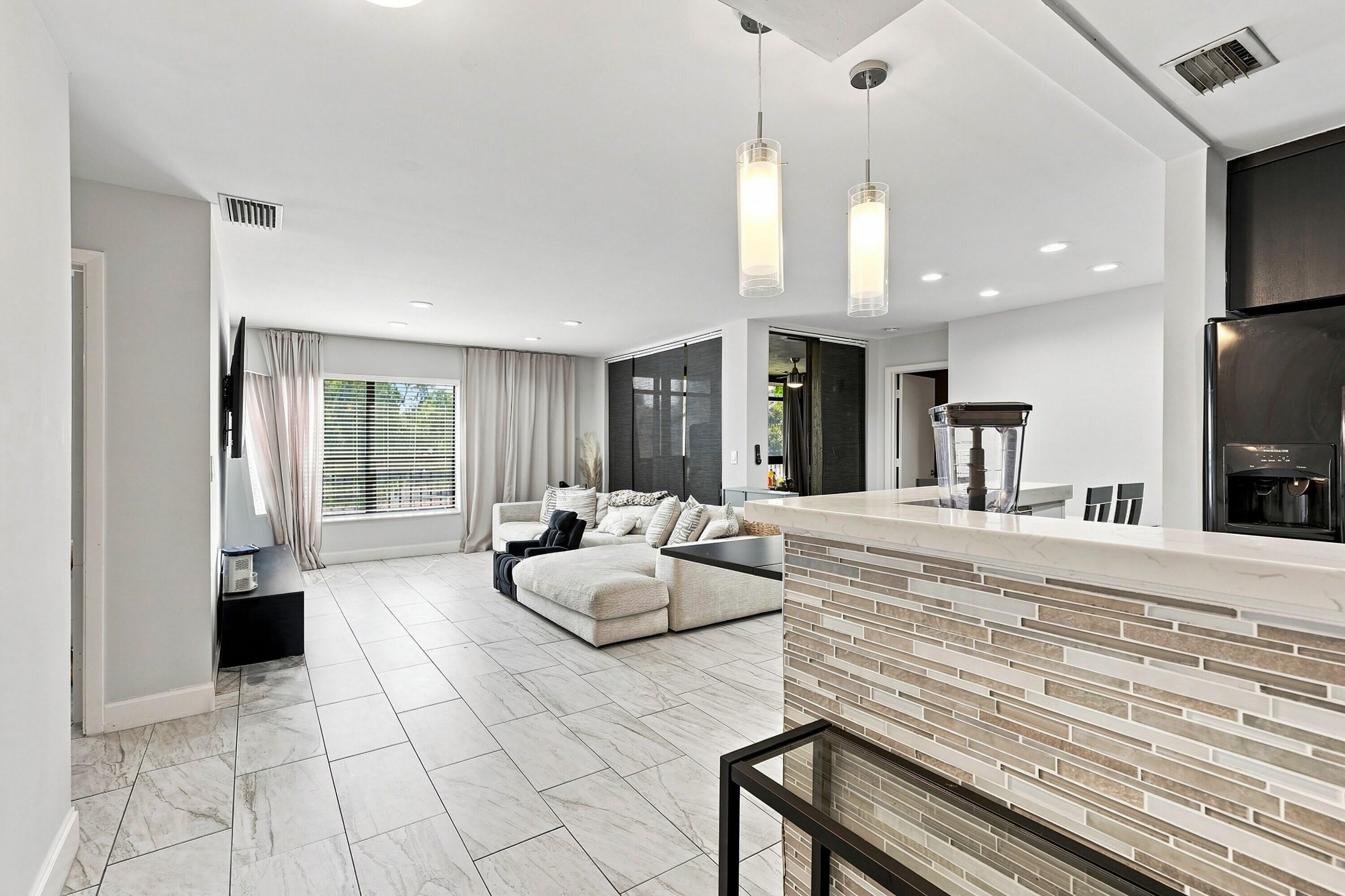2581 CARAMBOLA Circle N – photo 4
