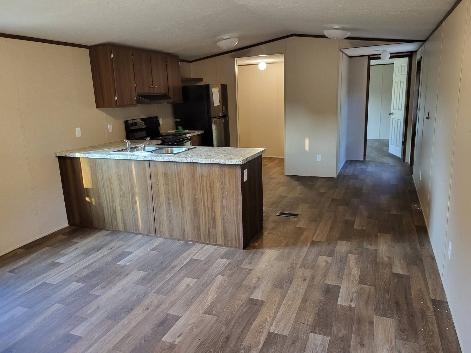 1478 Delmar Dr. – photo 2