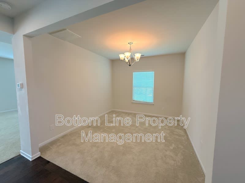 1524 Bailiff Ct SW – photo 5