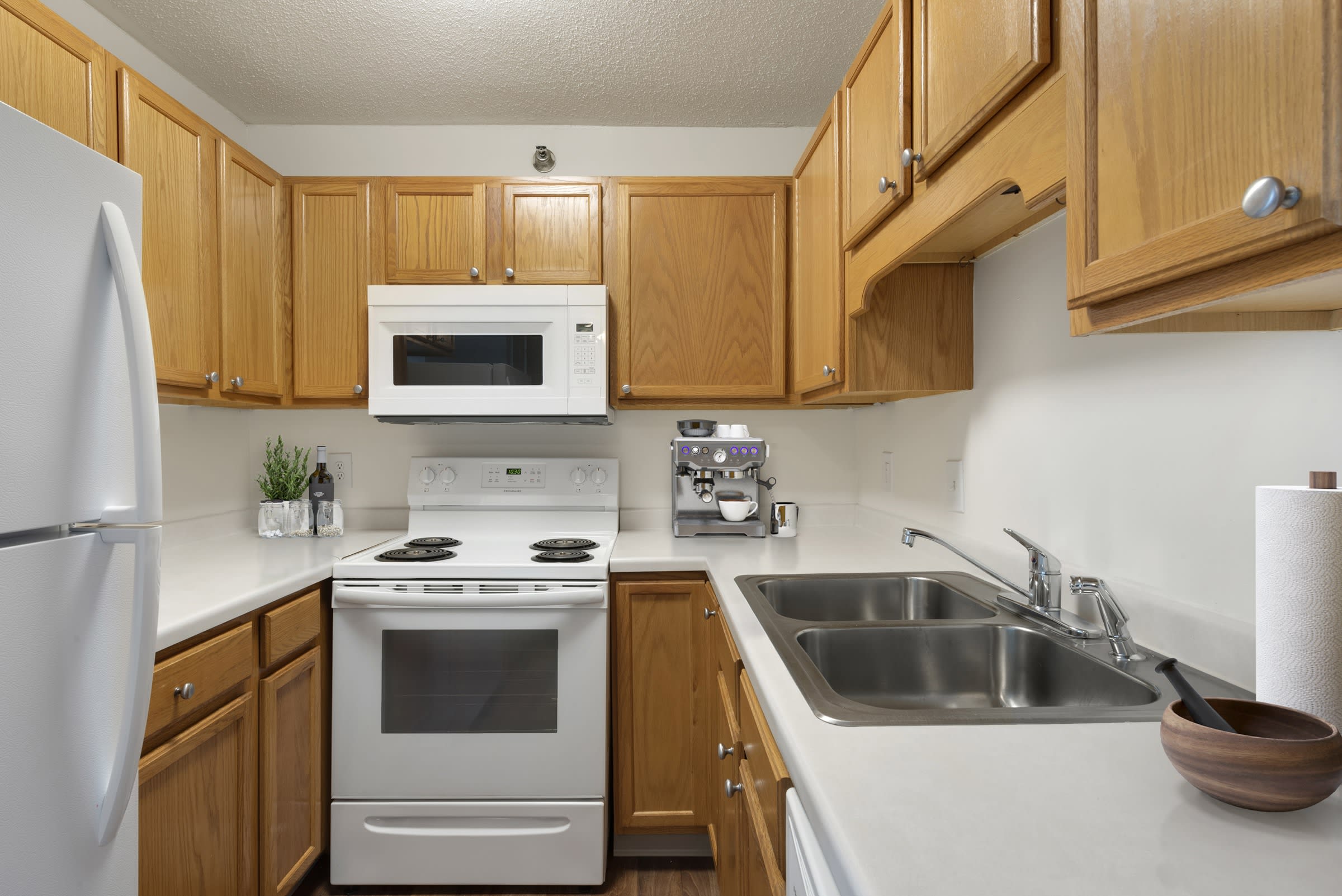 Pebblebrook Court – photo 1