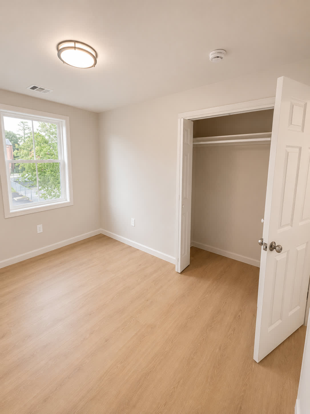 134 Florence St – photo 4