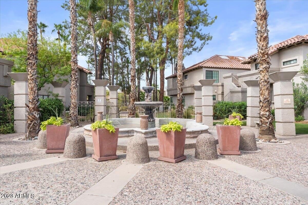10017 E MOUNTAIN VIEW Road – photo 2