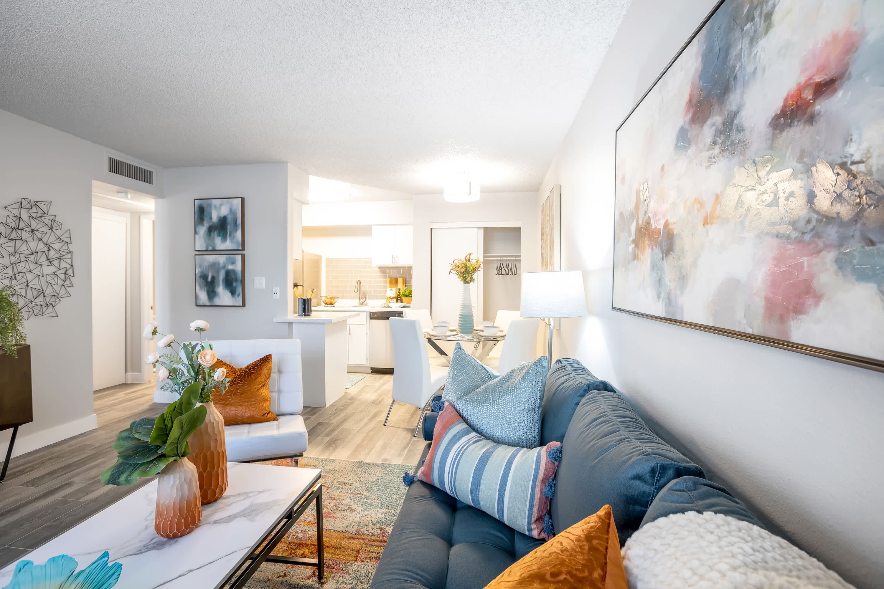 The Mod Apartments – photo 5