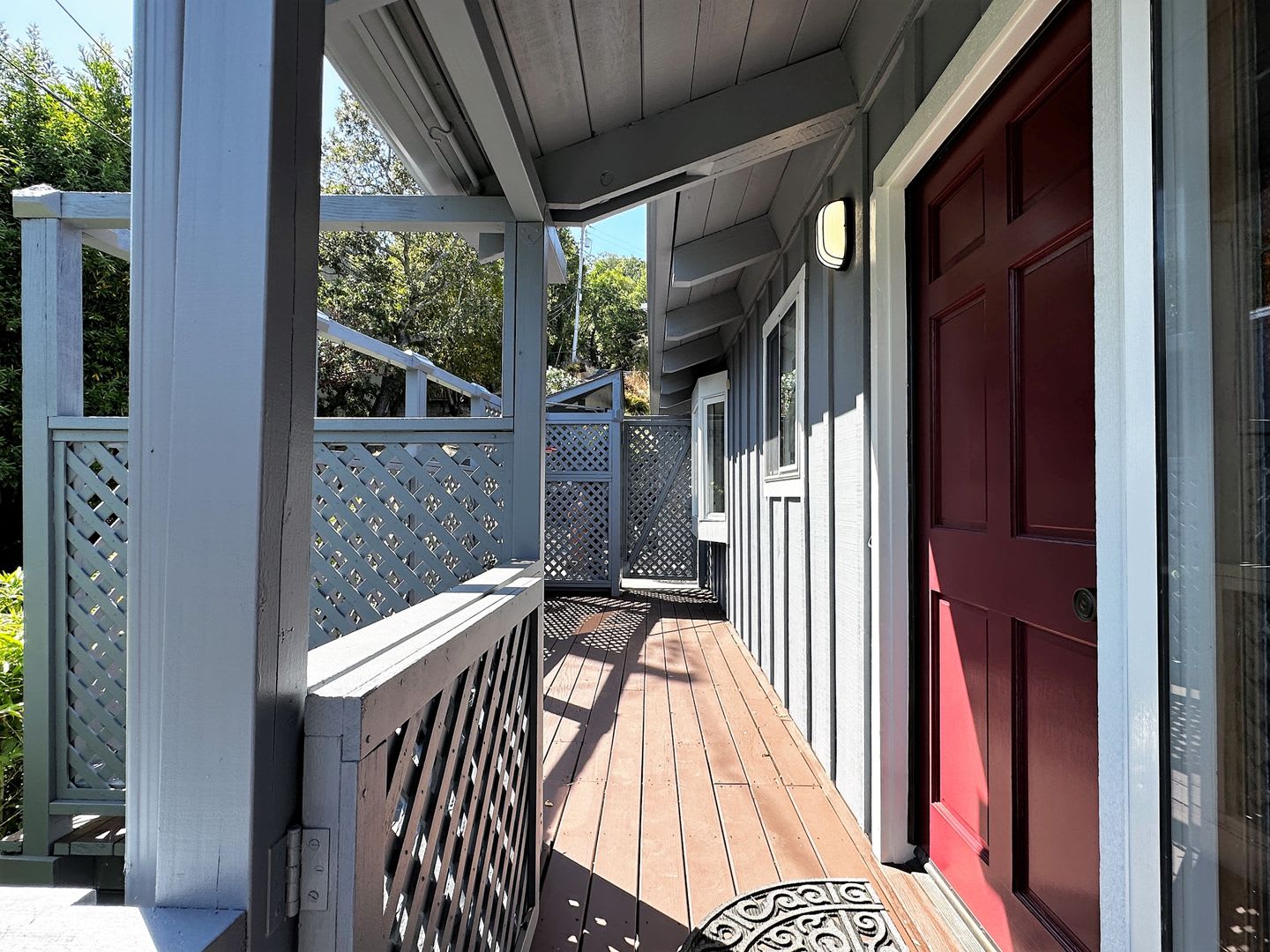 Three bedroom, two bathroom home with gorgeous views and sunroom for rent in the hills of Fairfax! – photo 3