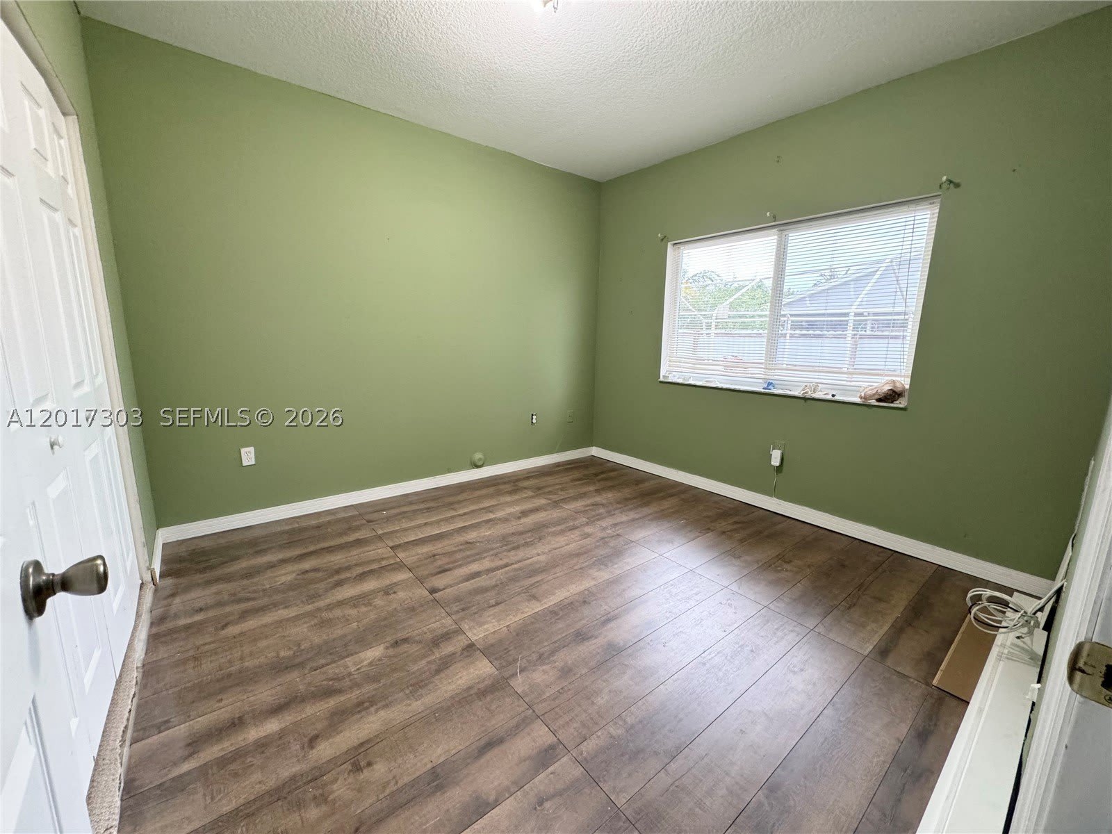 11951 SW 192nd Ter – photo 4