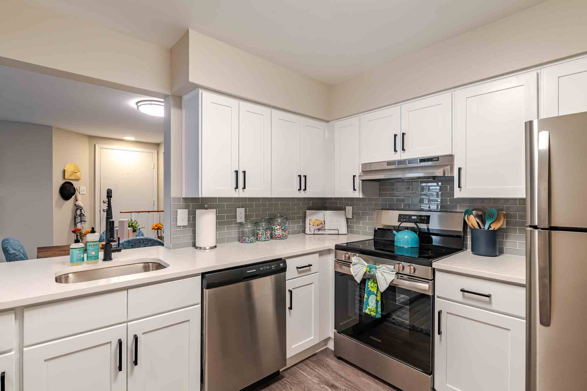 Woodside Apartments – photo 4
