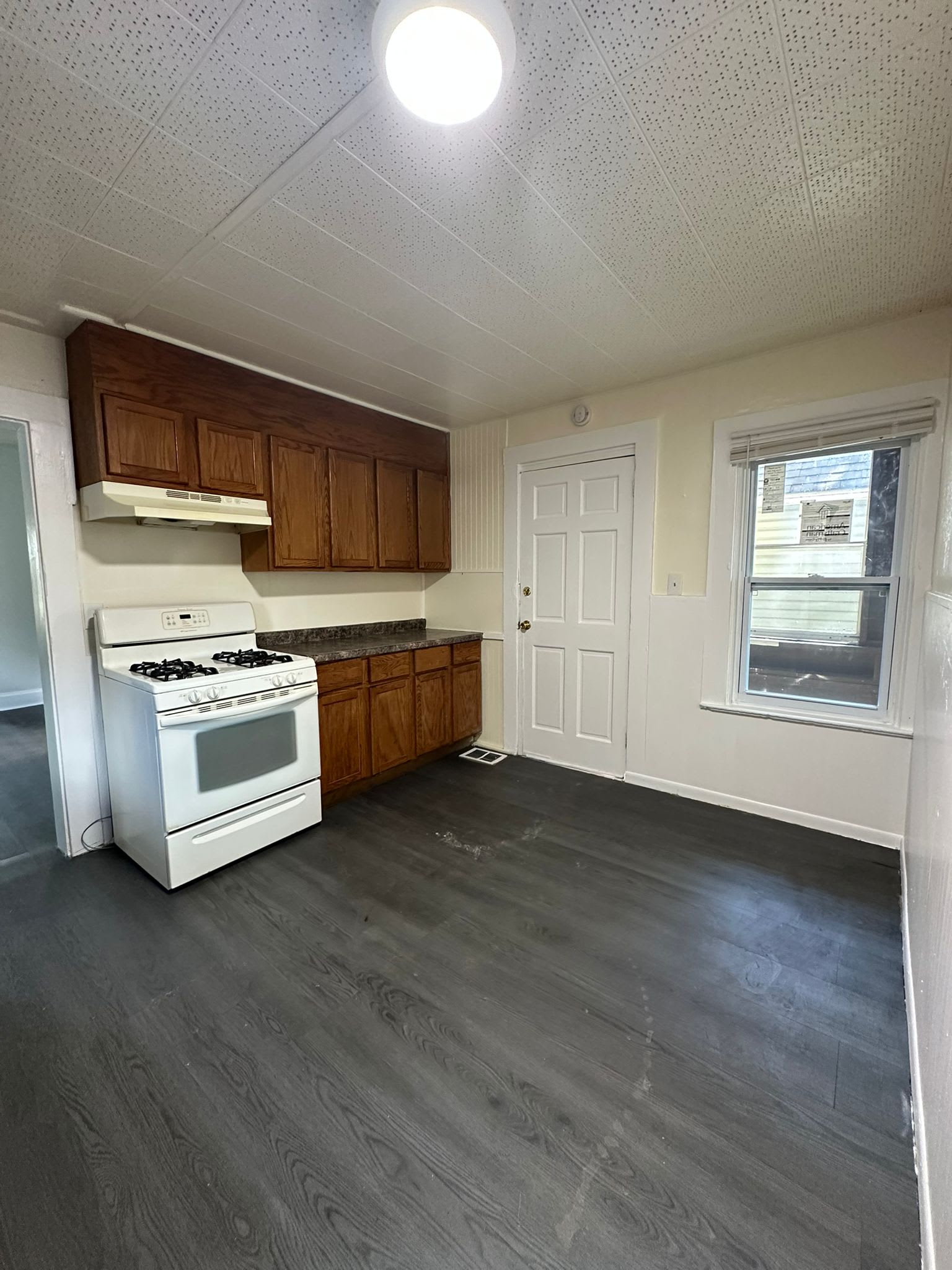 336 Edmund Avenue West – photo 5