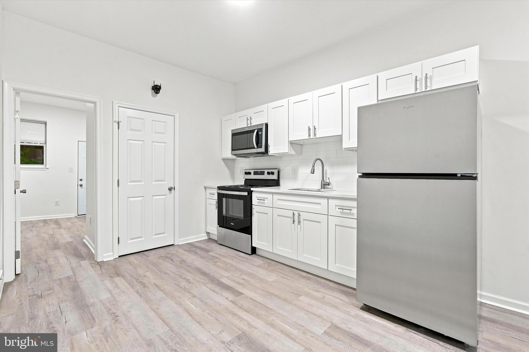 3238 N WOODSTOCK Street – photo 3