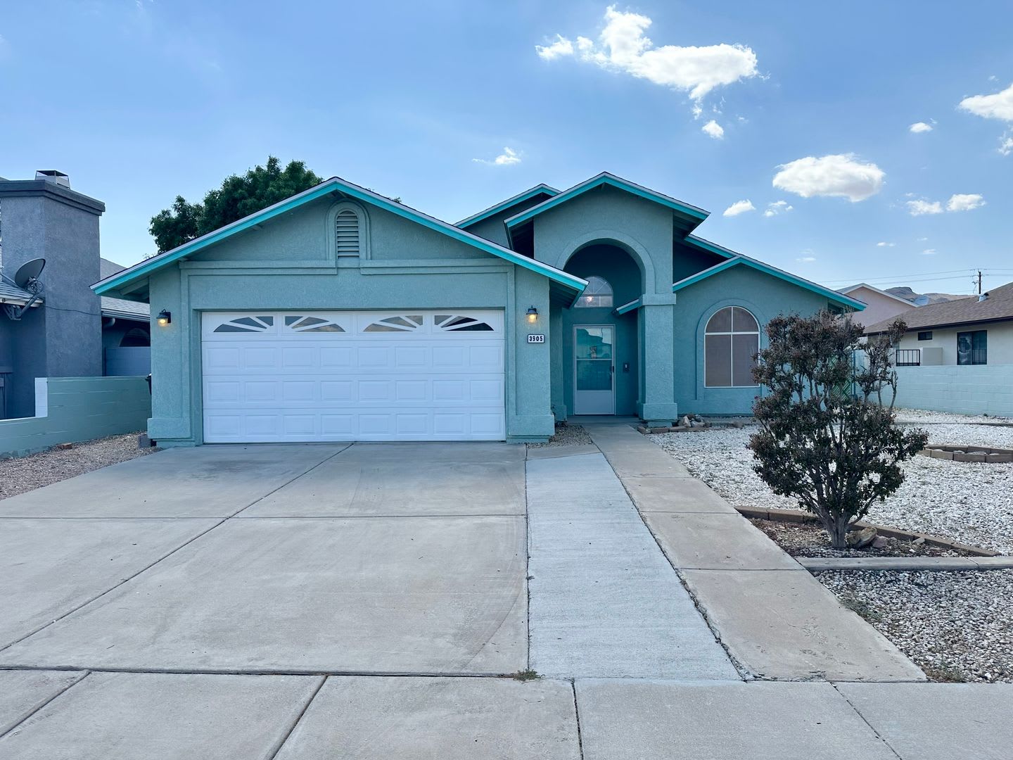 Great 3 Bedroom, 2 Bathroom Home in Quiet Neighborhood! – photo 2