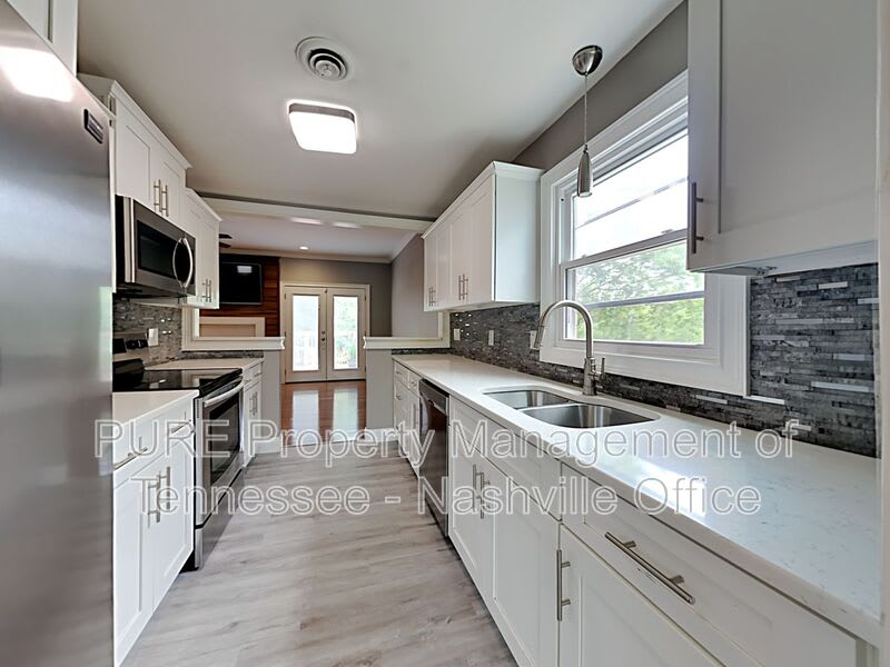 840 Woodcraft Drive – photo 3