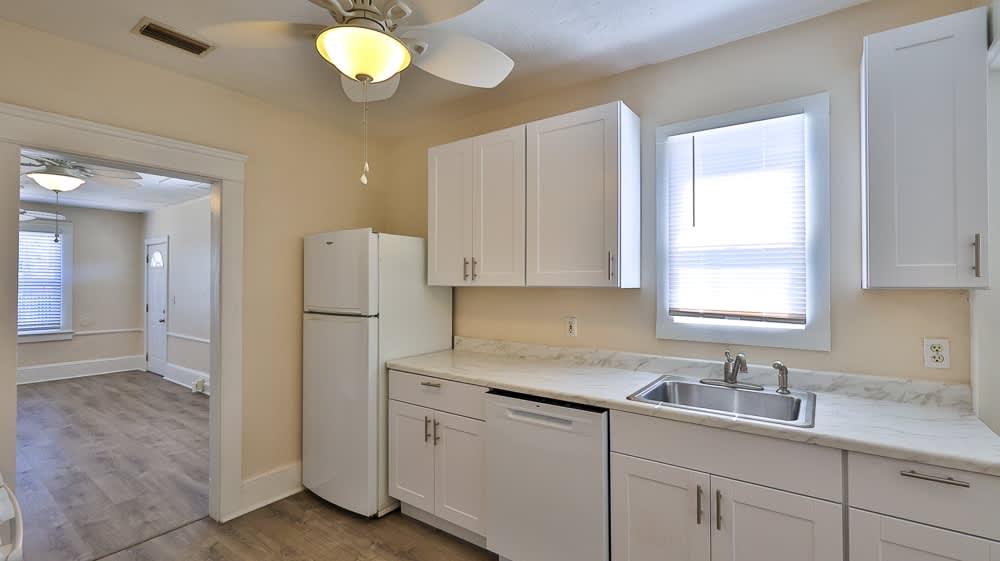 201 N Wild Olive Ave # 1 – photo 5