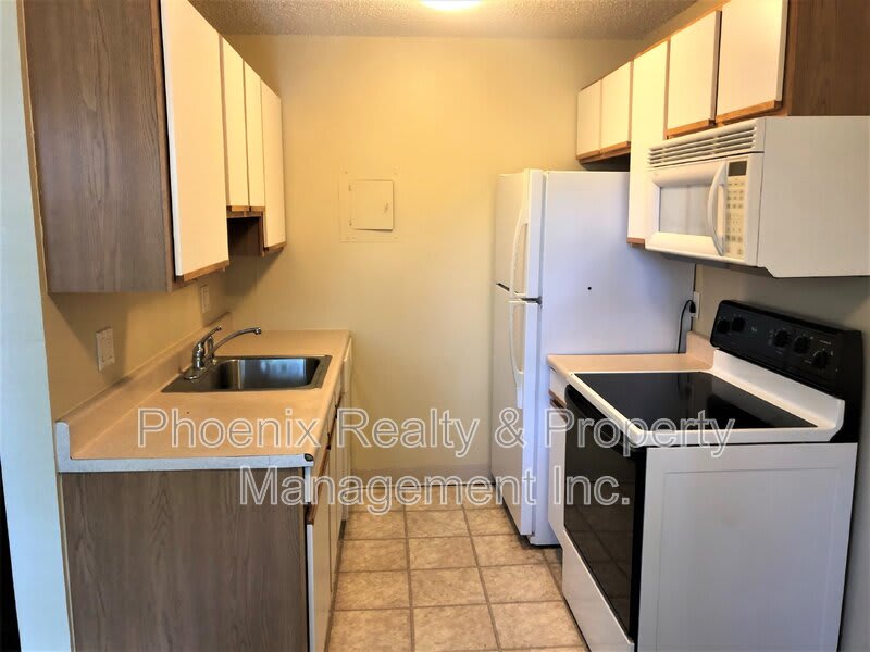 3393 Madison Ave. – photo 5