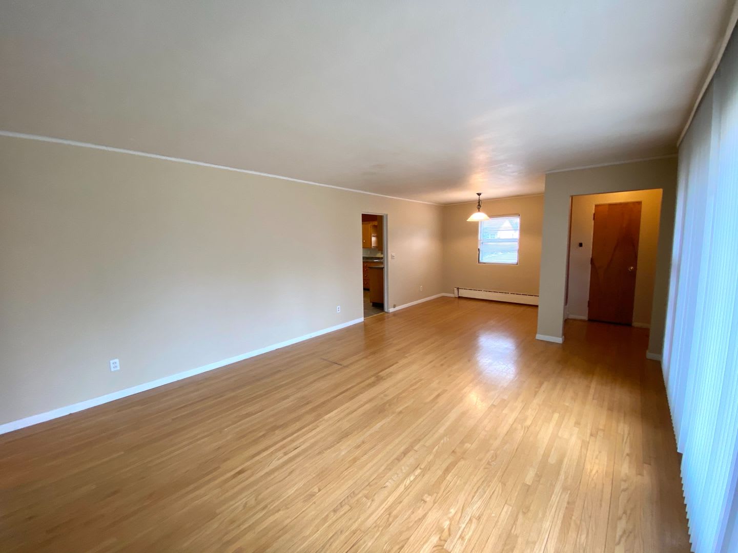 4 Bed 2 Bath House! – photo 5