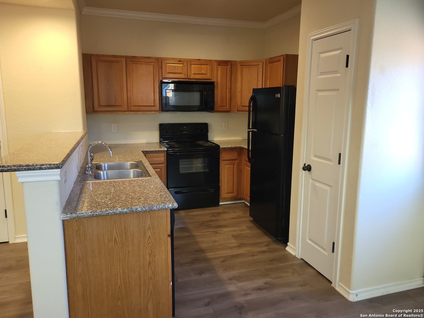 4815 Appleseed Ct – photo 3