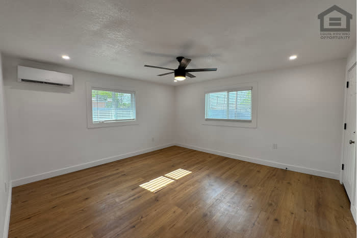 1017 East Moreland Street – photo 5