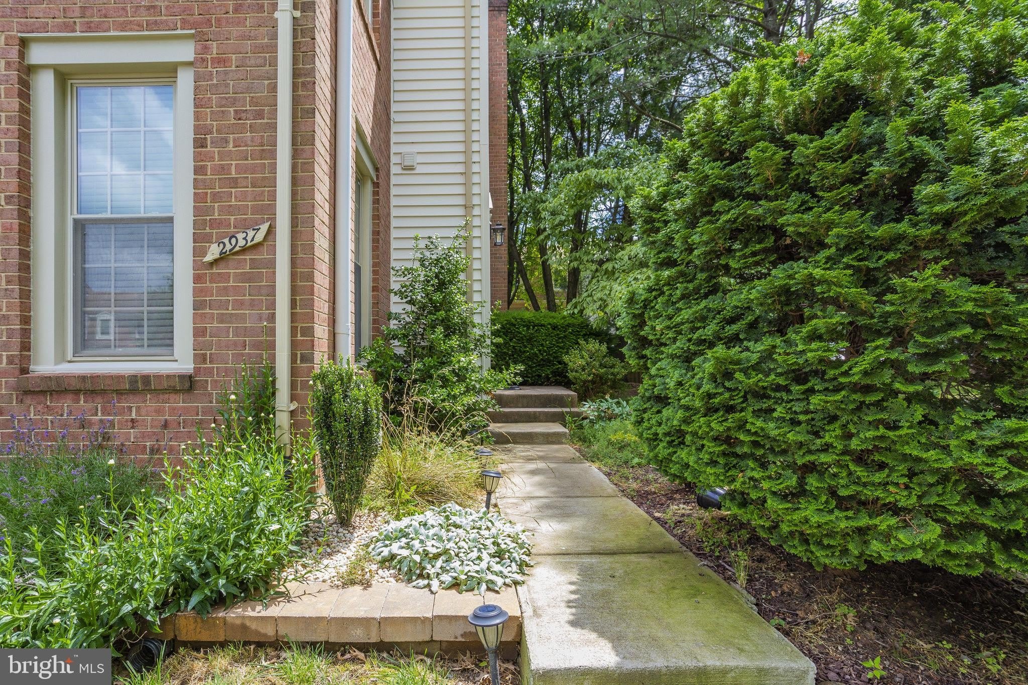 2937 VILLAGE SPRING Lane – photo 5