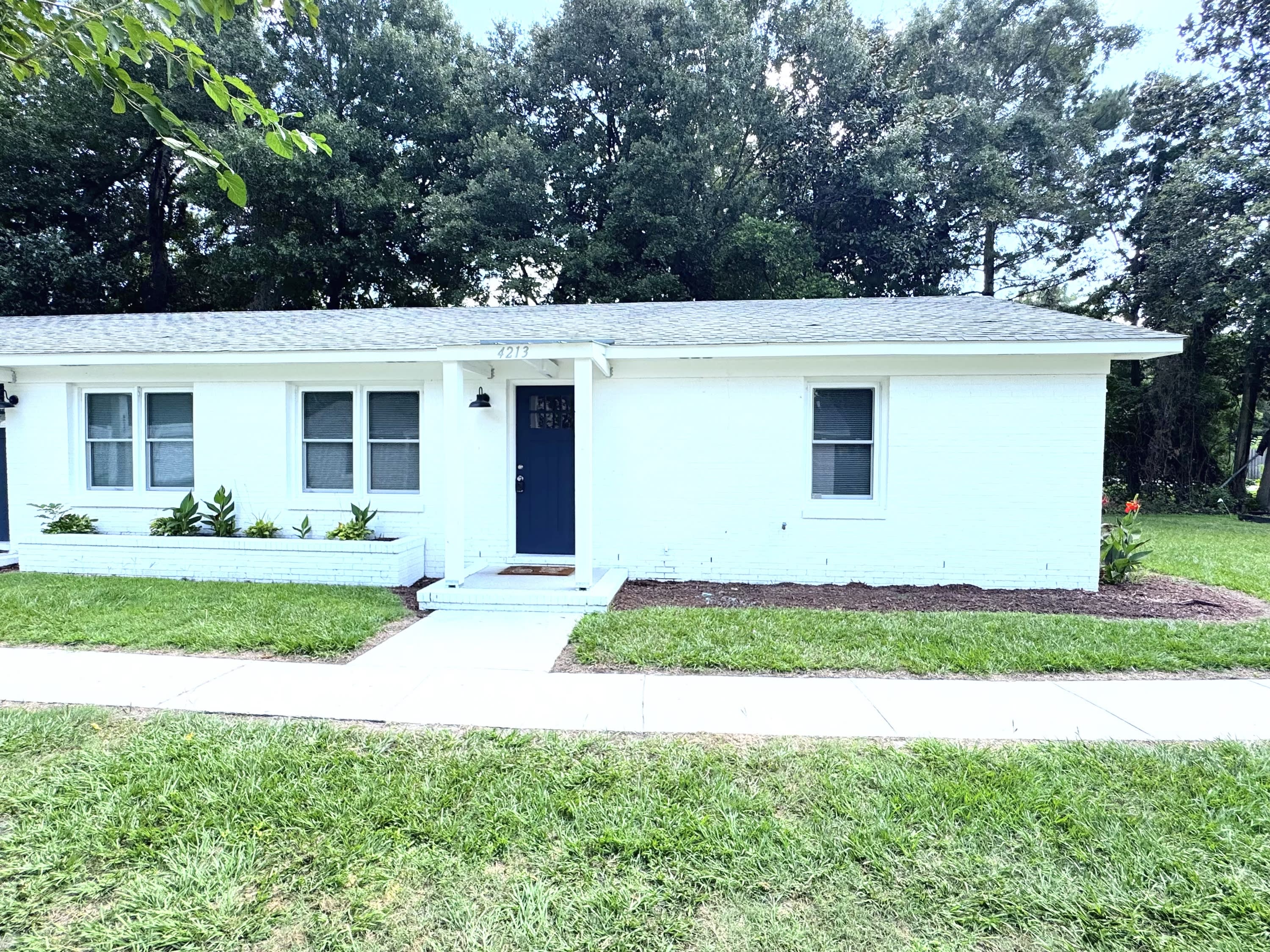 4213 Peachtree Ave. – photo 4