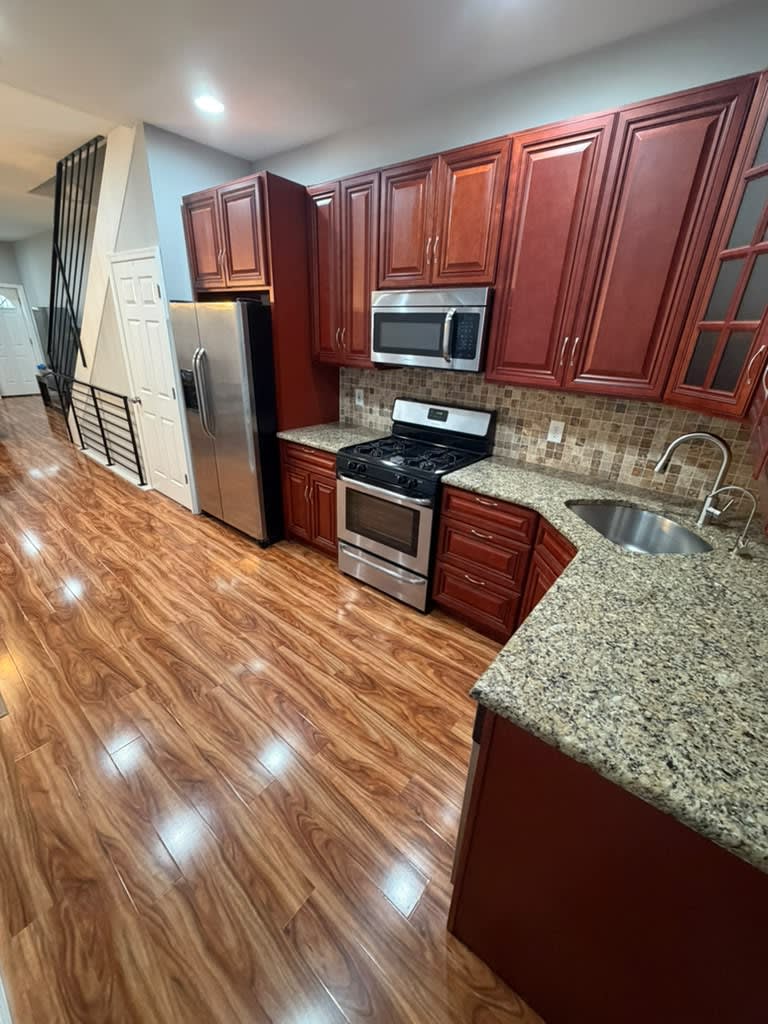 1933 Cambridge Street – photo 5