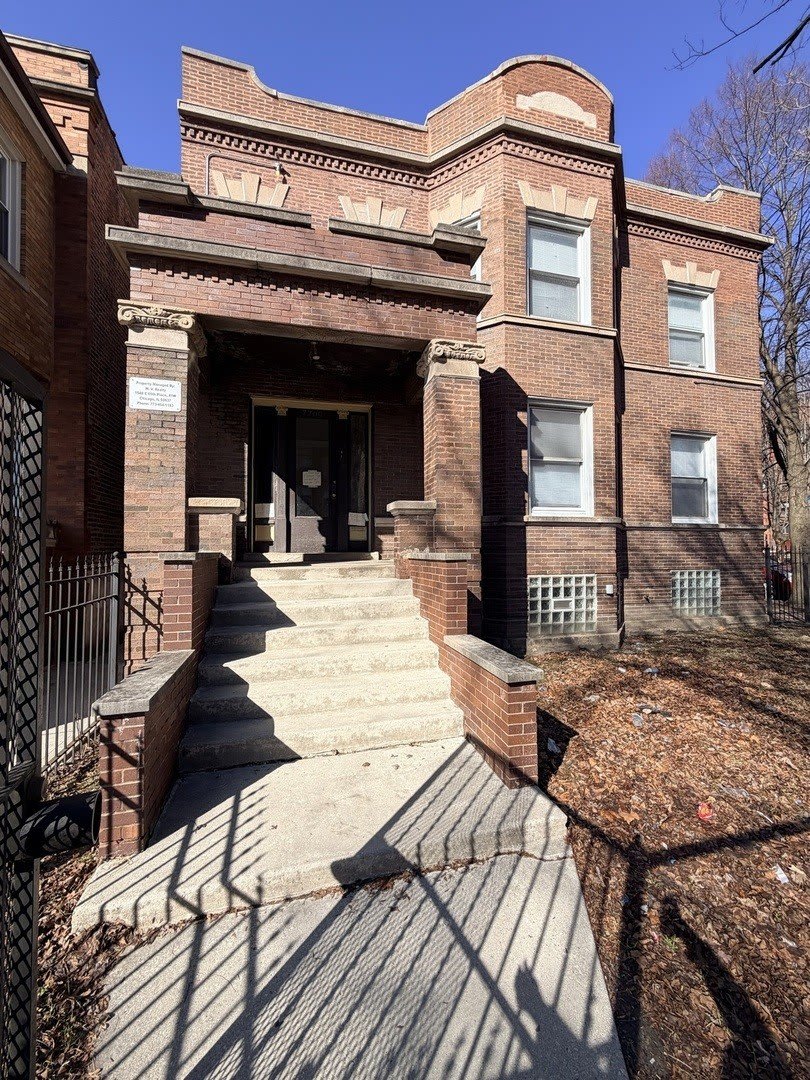 7700 S Green Street – photo 1