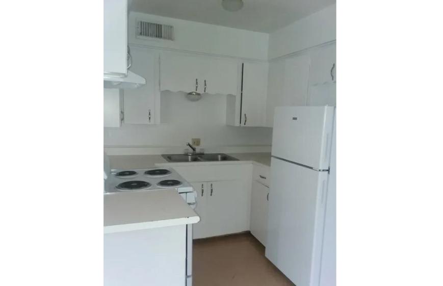 208 Wells St – photo 4