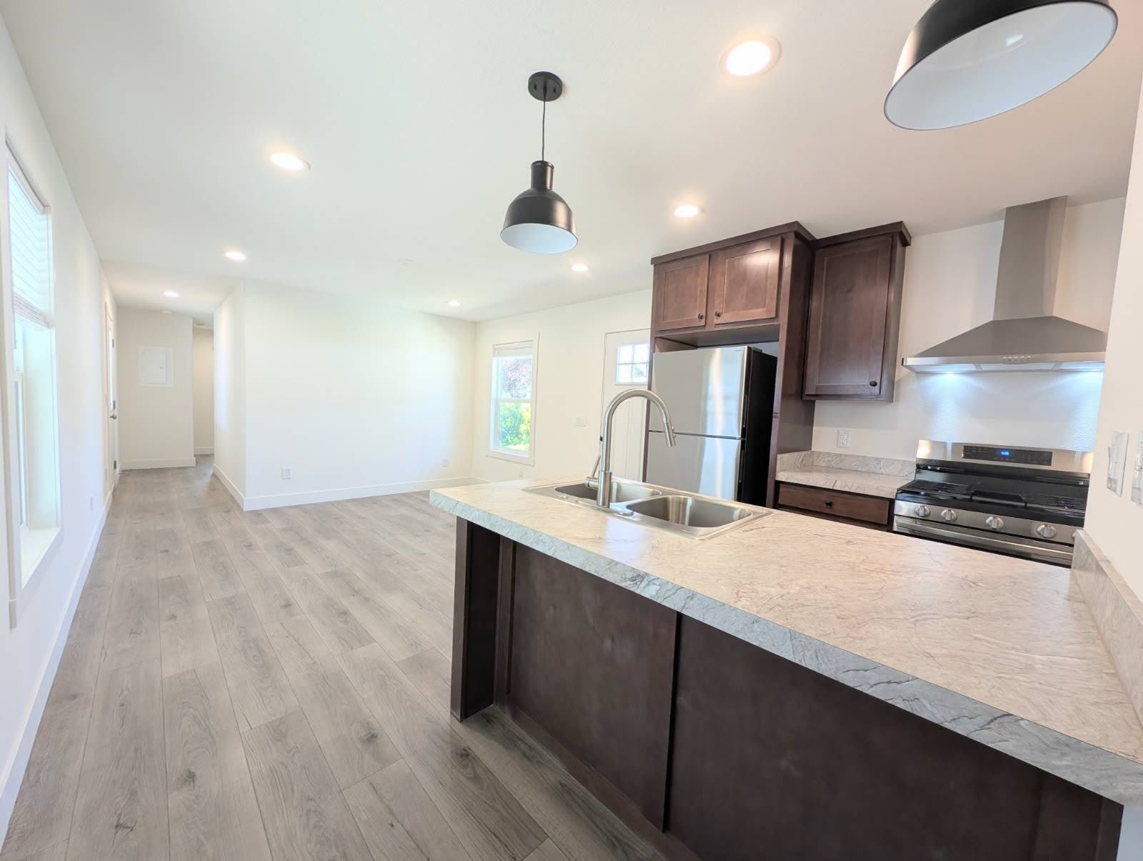 400 Sulphur Bank Dr – photo 2