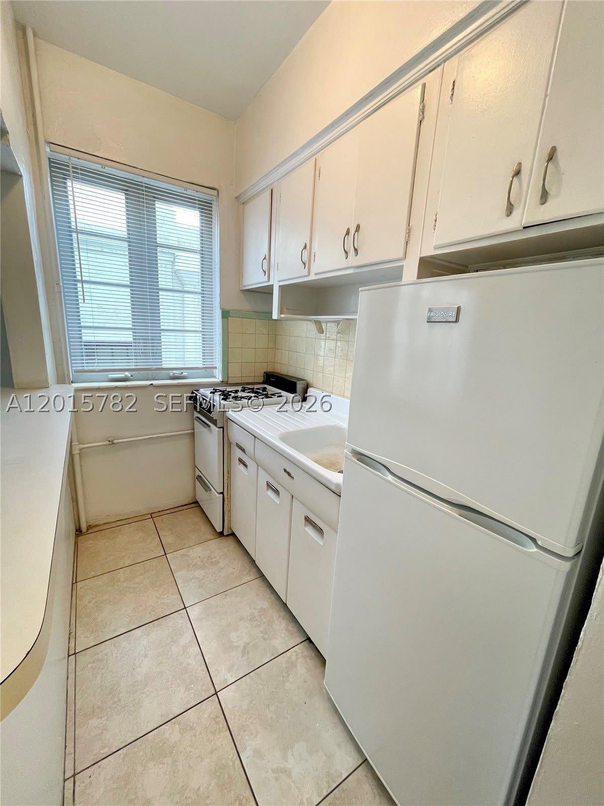 901 Collins Ave – photo 4