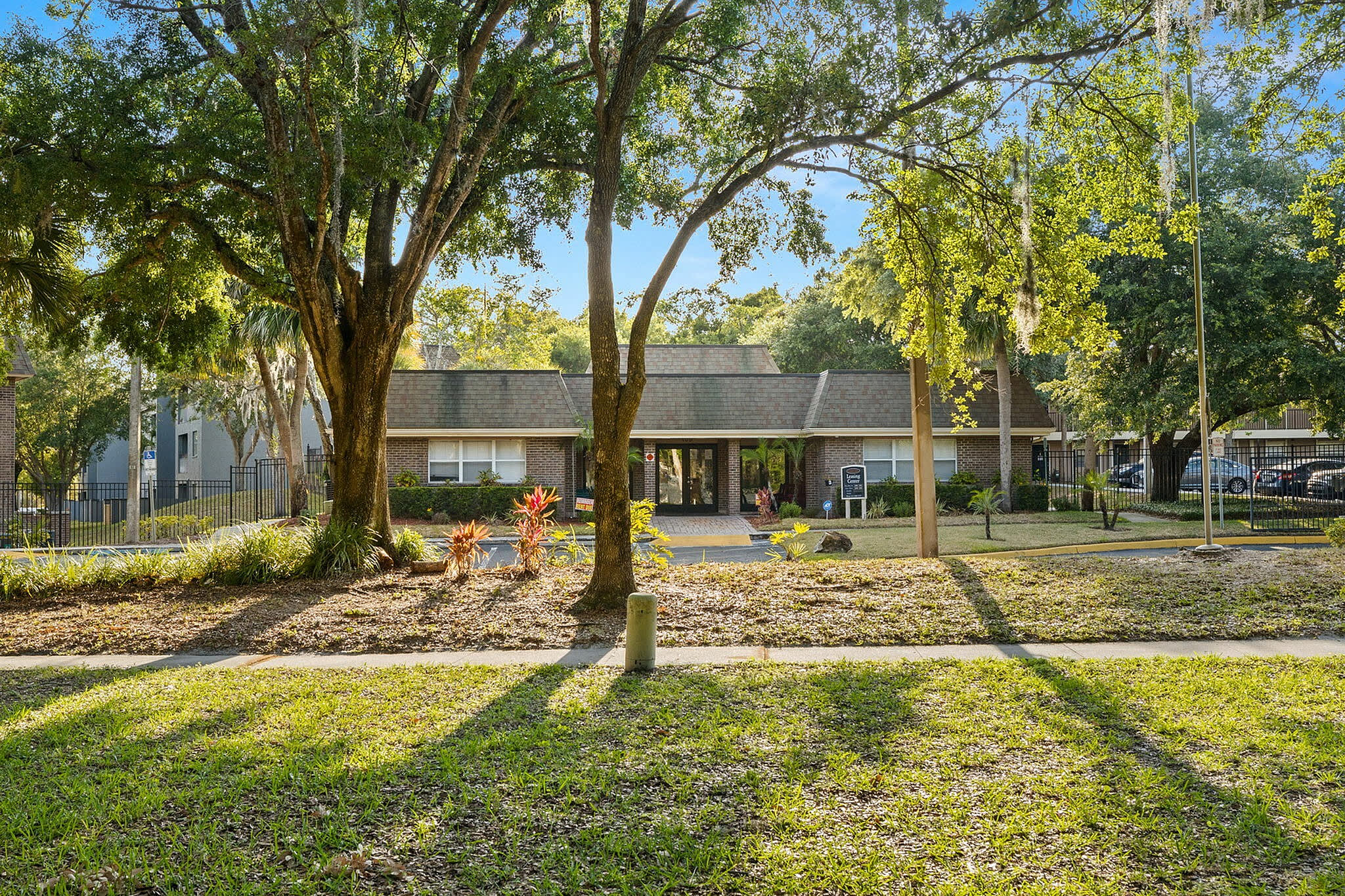 Doral Oaks – photo 1