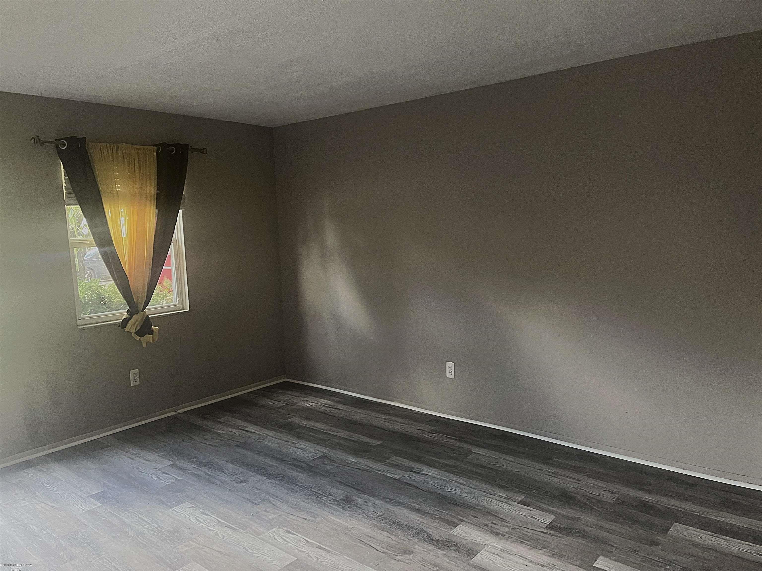 23702 Tuscany Avenue – photo 5