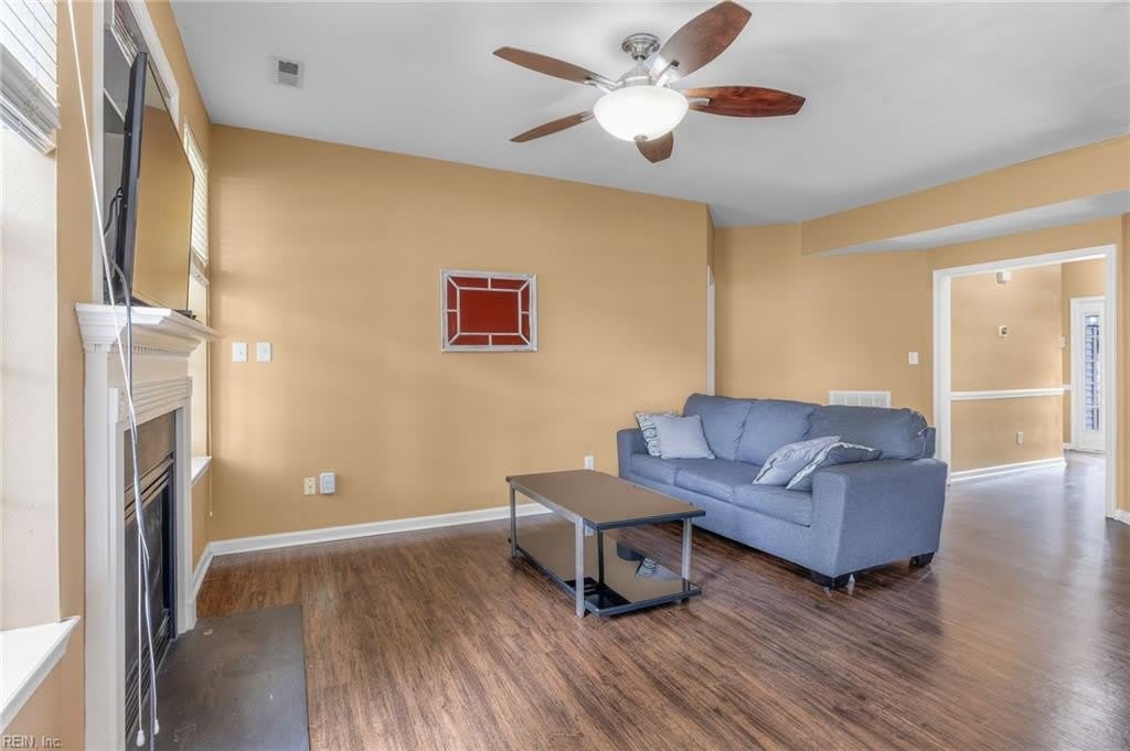 5277 Summer Crescent – photo 5