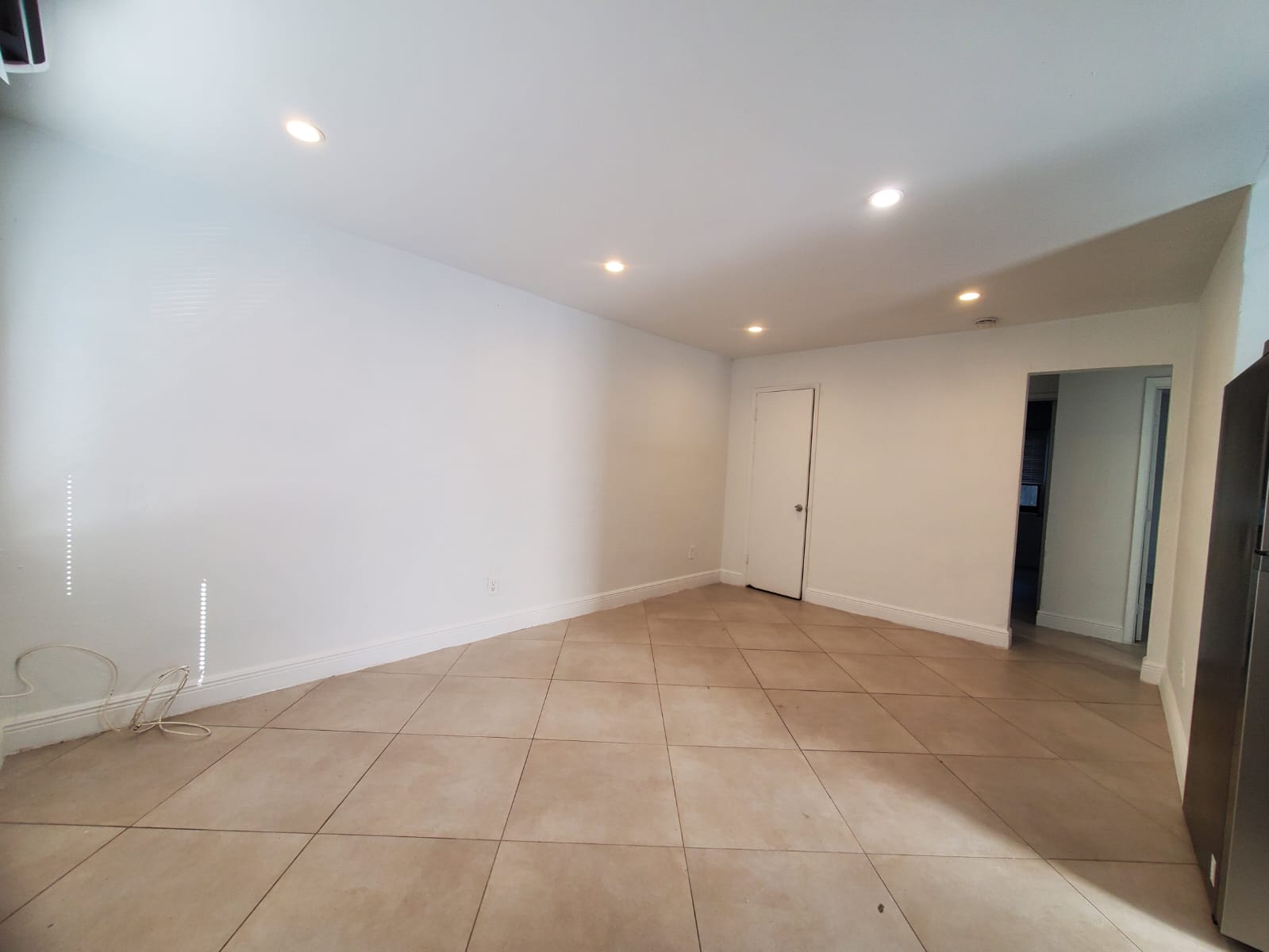 841 Northwest 5th Avenue – photo 4