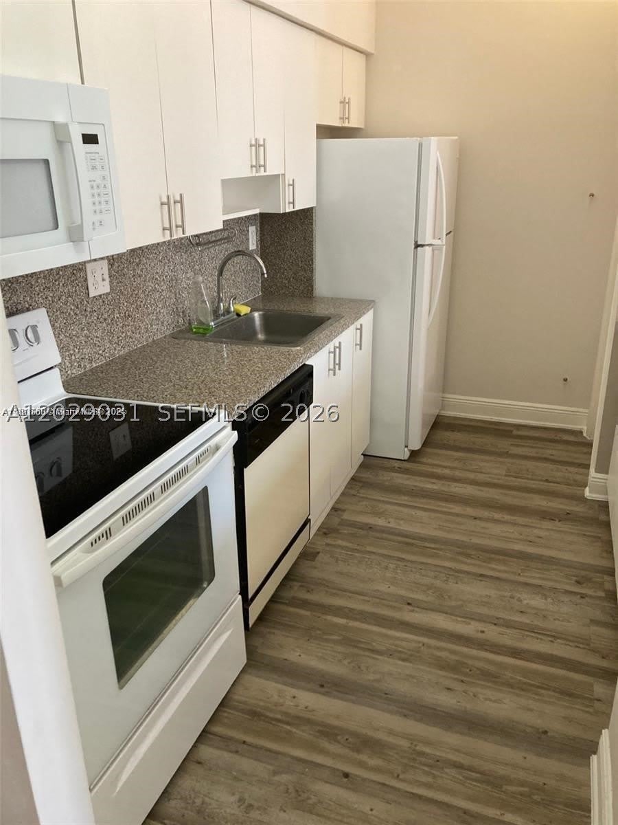 7420 W 20Th Ave – photo 3