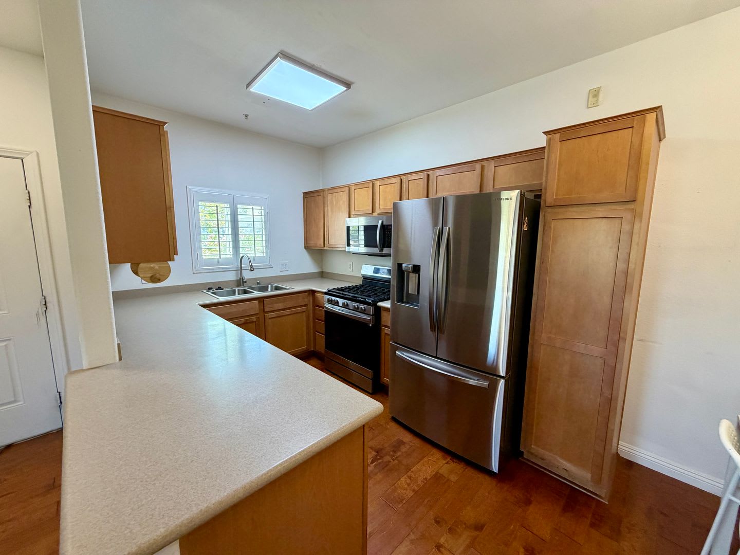 Ground-Floor 2-Bedroom, 2-Bath Home – photo 5