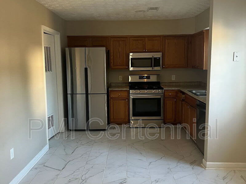 3543 Hopkins Court – photo 5