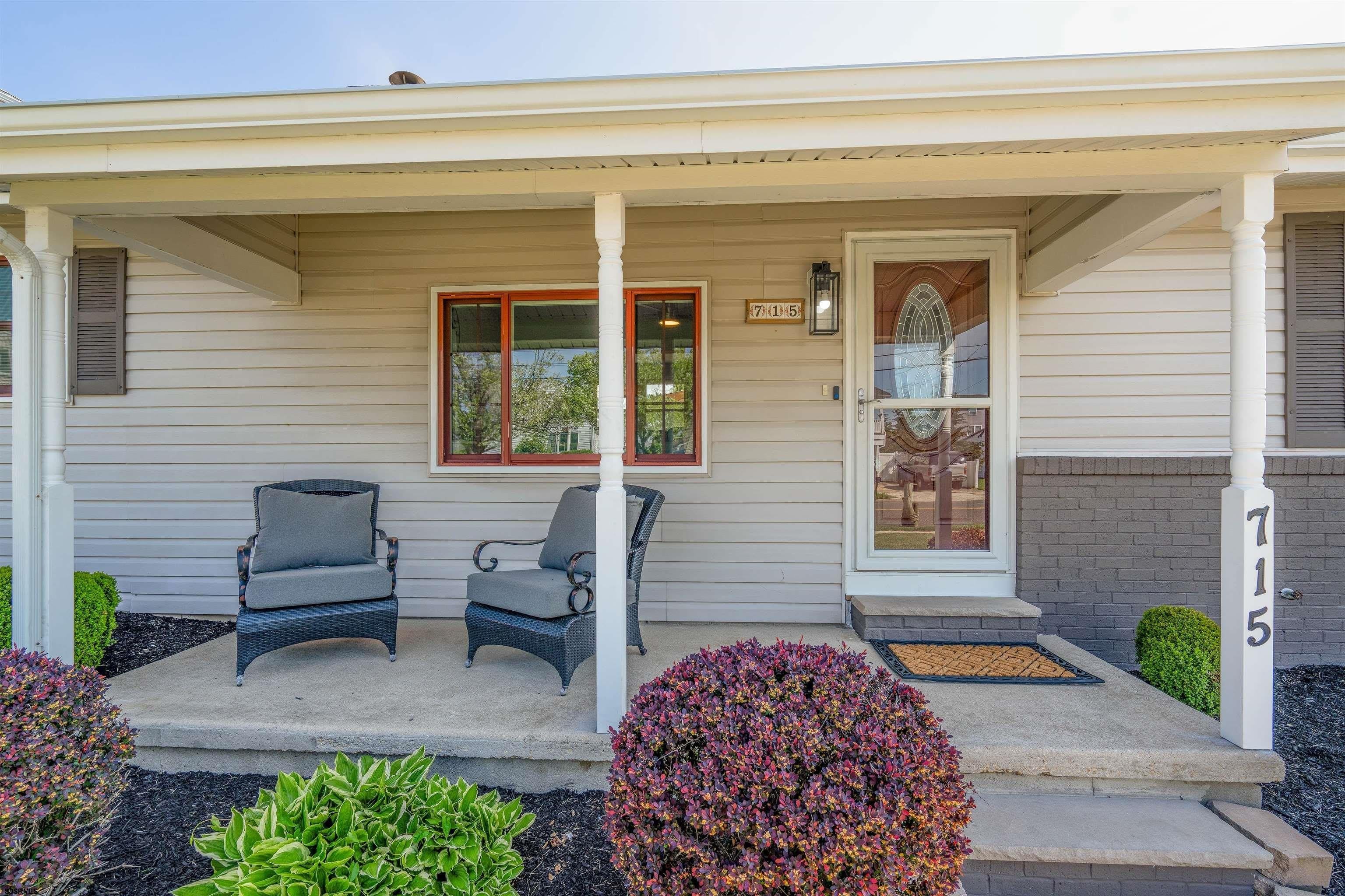 715 Lafayette – photo 2